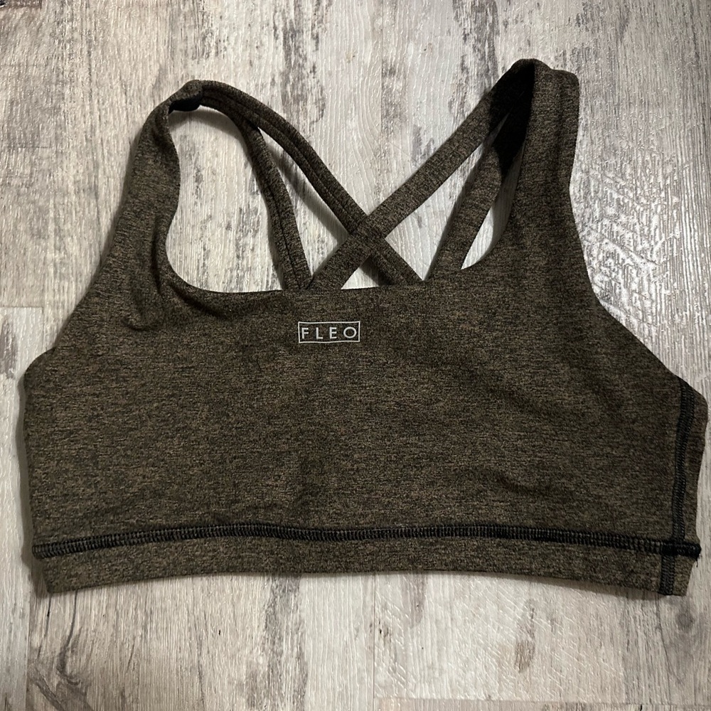 Fleo Isla Olive Heather Crossback Sports Bra Size Small